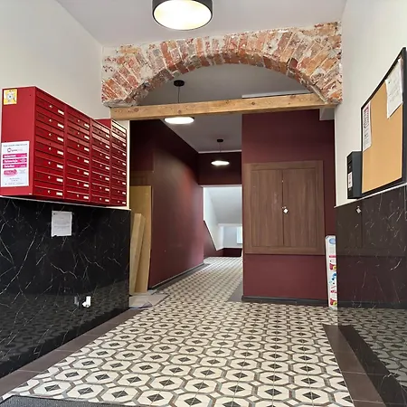 Unlimited Apartment- Centrum, Faktura Košalín