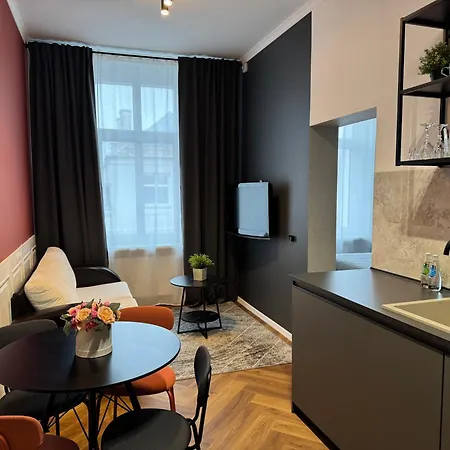 Unlimited Apartment- Centrum, Faktura Košalín