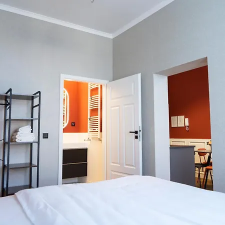 Unlimited Apartment- Centrum, Faktura